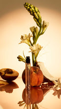 Load image into Gallery viewer, 10ml Peachy Queen Parfum
