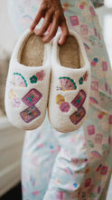 Load image into Gallery viewer, Mahjong Pieces Slippers

