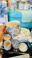 Load image into Gallery viewer, Best Mom Ever Gold Handle Mug
