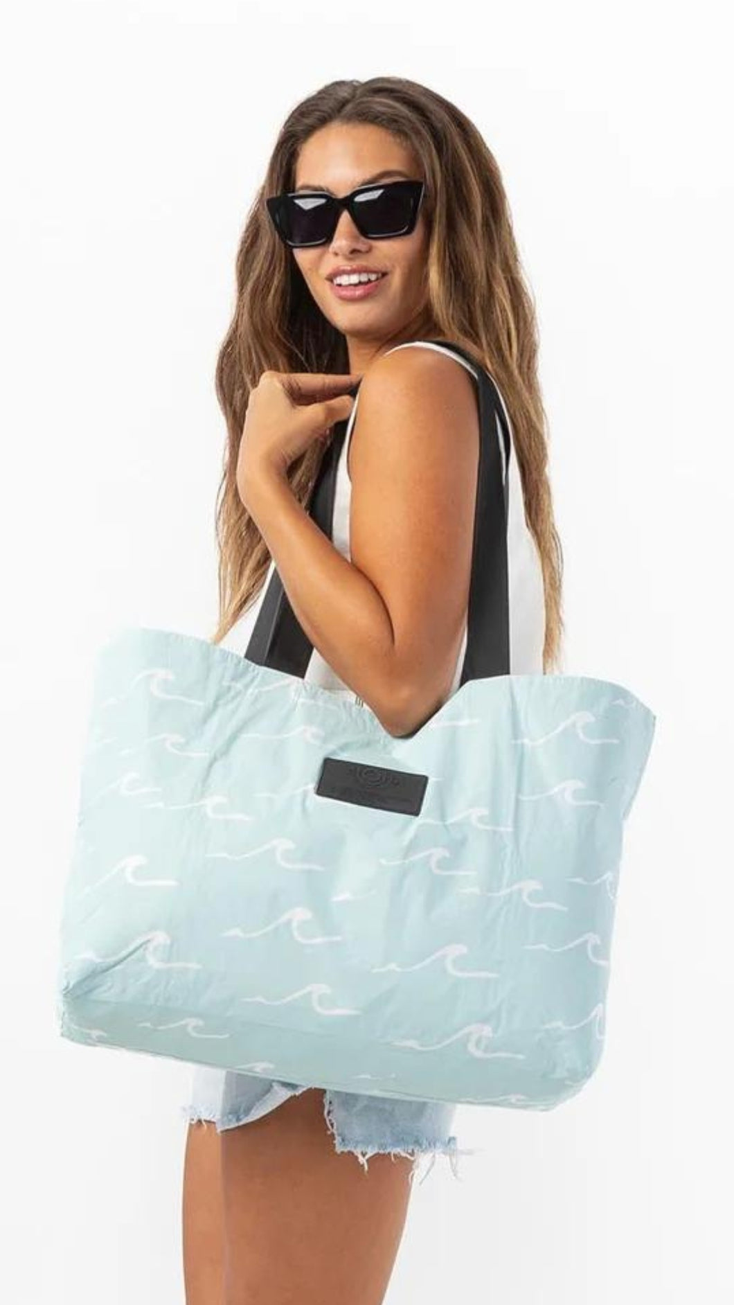 Holo Holo - Seaside White on Lemu Blue Reversible Carryall Bag