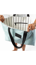 Load image into Gallery viewer, Holo Holo - Seaside White on Lemu Blue Reversible Carryall Bag
