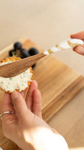 Load image into Gallery viewer, Gold Quartz Spreader Set
