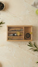 Load image into Gallery viewer, Wine Gift Set
